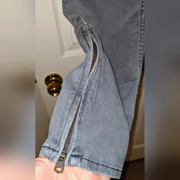 Abercrombie Fitch Cargo Pants Zip Ankle Womens 29 Slim‎ Gray - Picture 3 of 6